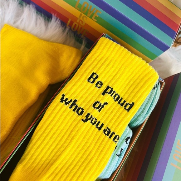 Socks - Picture 2 of 4